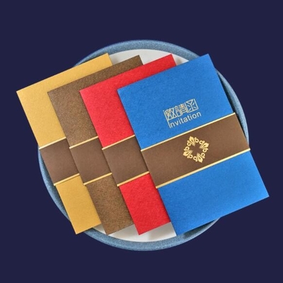4 CMYK Renkli Kişiselleştirilmiş Baskılı Kartlar Bronzlaştırıcı İş Davetiyesi